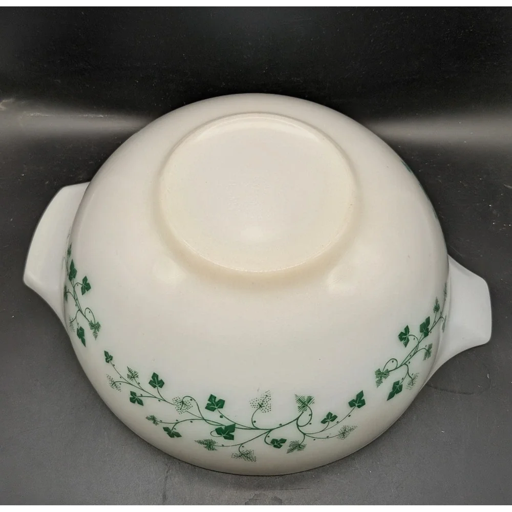 Pyrex Terrace Ivy 444 Cinderella Mixing Bowl 4 Qt Green White Milk Glass Vintage